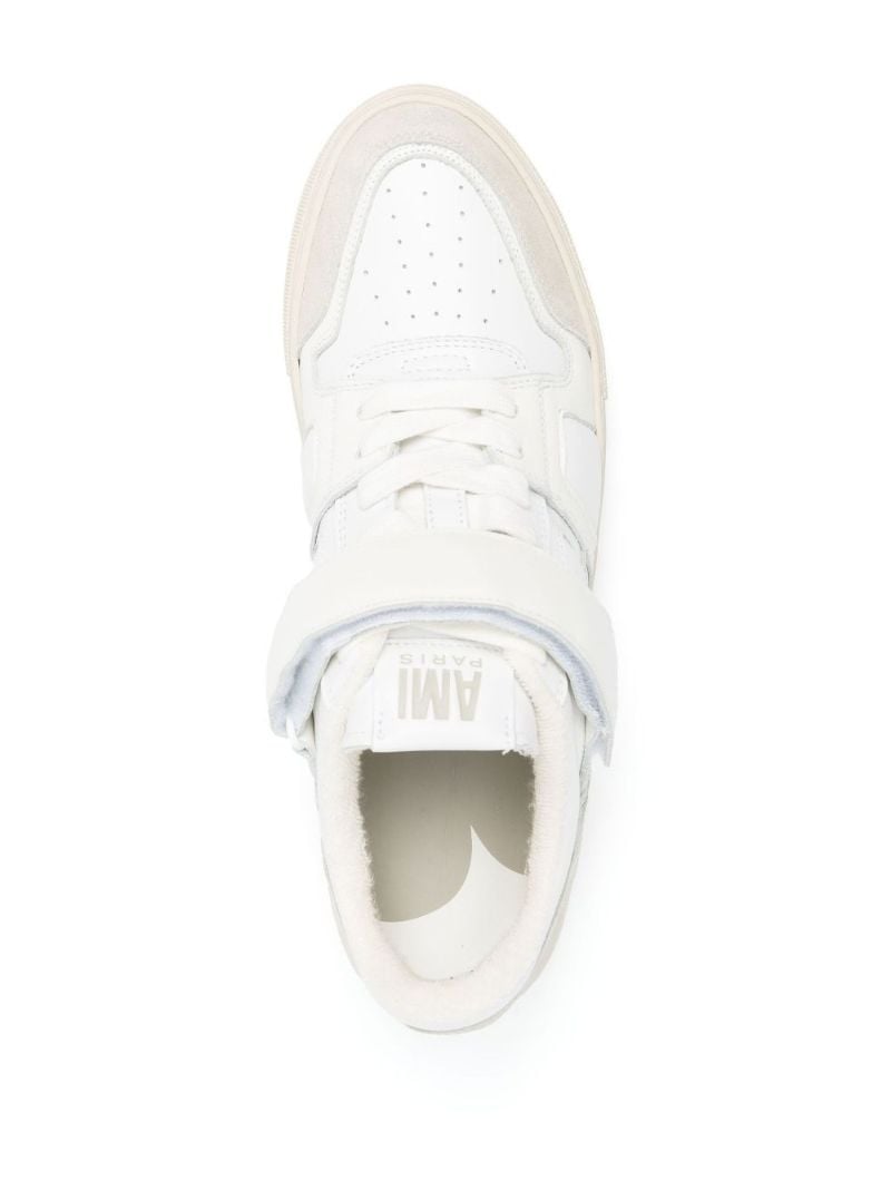 White Ami De Coeur Leather Sneakers