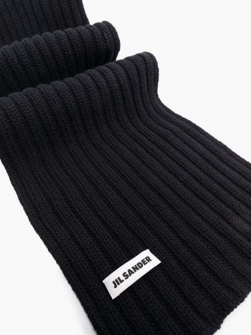 Black Canberra Wool Scarf