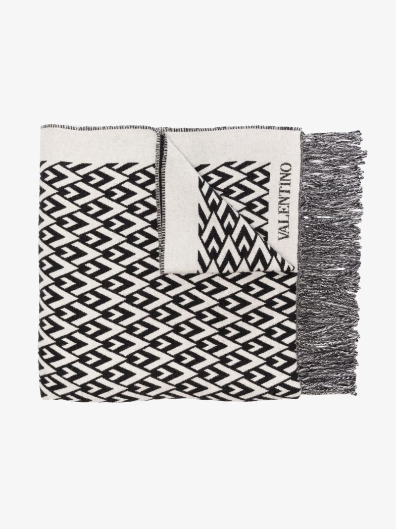 Black Vrhombus Virgin Wool Jacquard Scarf