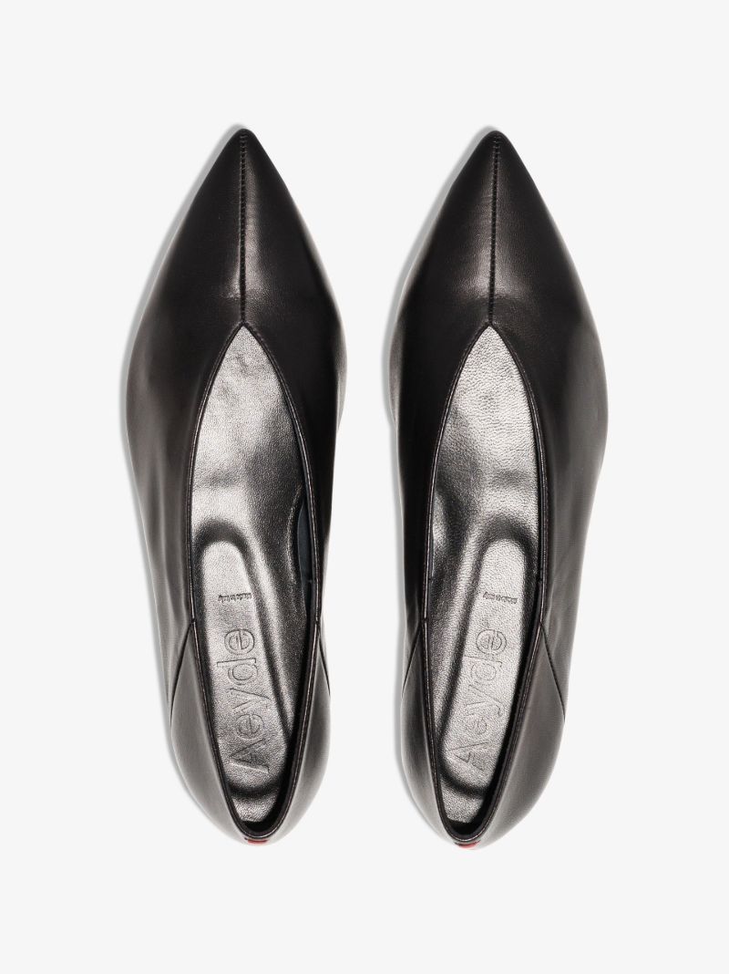 Black Moa Leather Pumps