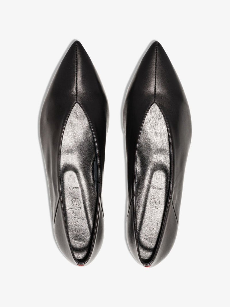 Black Moa Leather Pumps