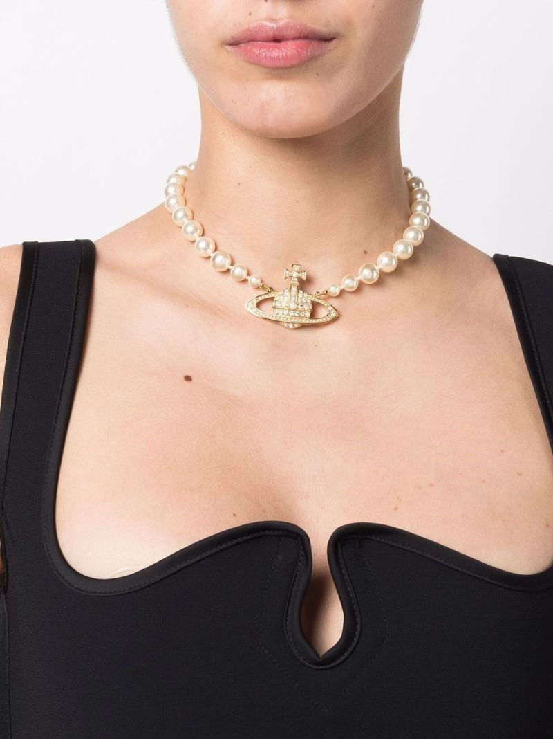 Gold-tone Mini Bas Relief Pearl Choker Necklace