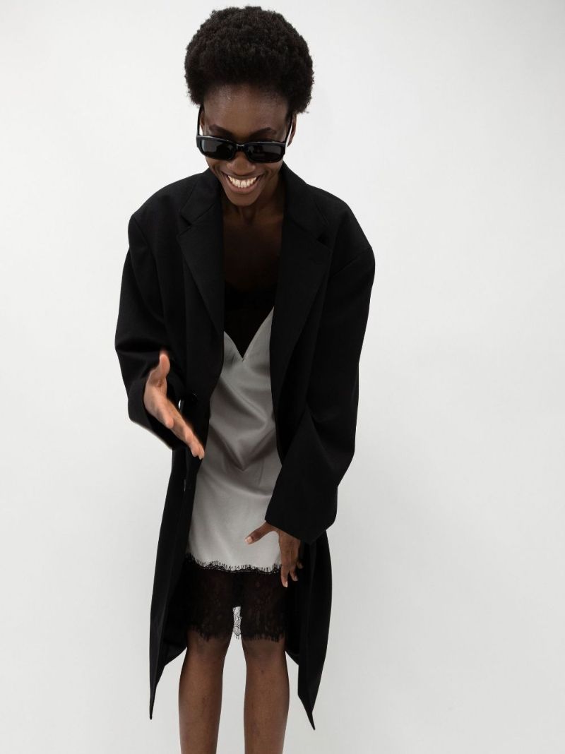Black the Regulars Rectangular Sunglasses