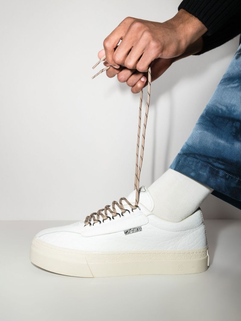 White Dellow Ramble Low Top Leather Sneakers