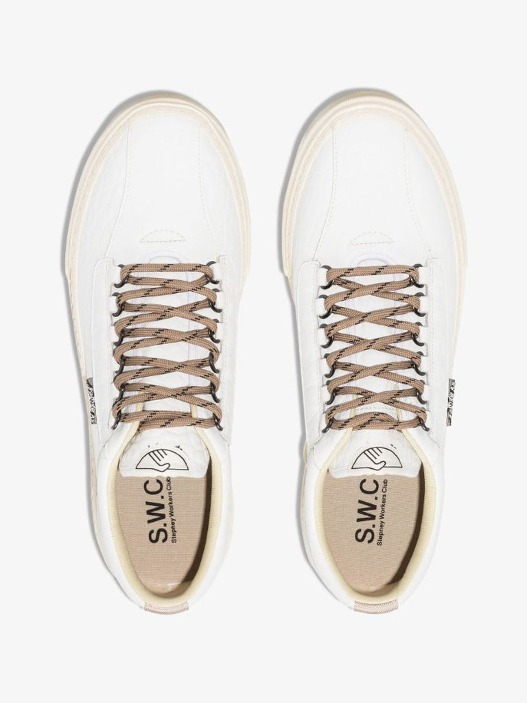 White Dellow Ramble Low Top Leather Sneakers