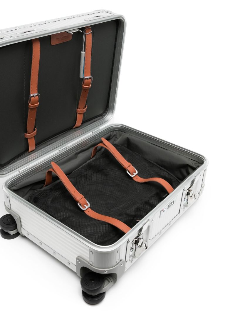 Silver Bank Spinner 68 Suitcase