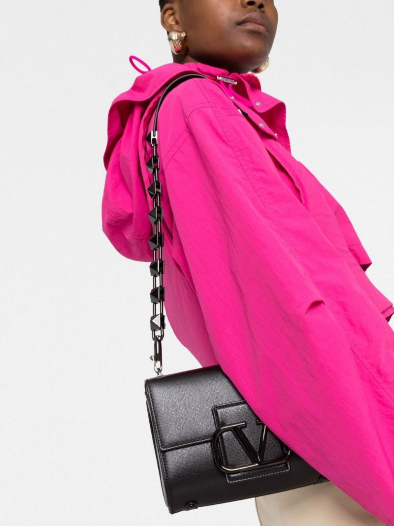 Black Vlogo Signature Leather Shoulder Bag