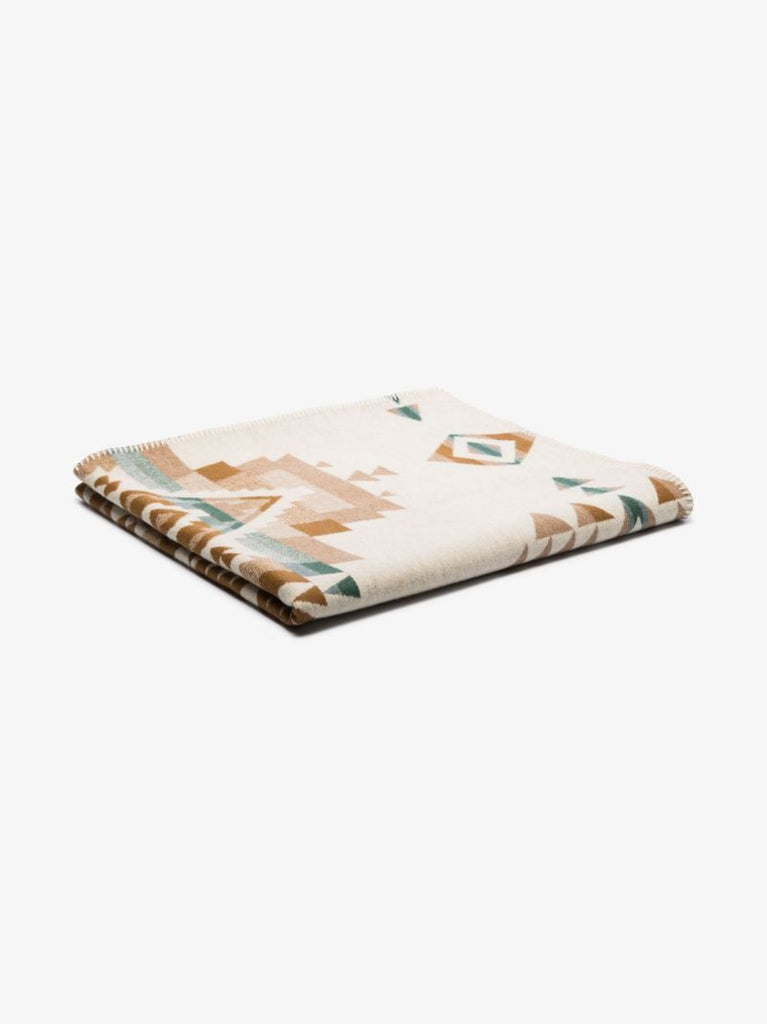 Neutral Rock Point Saddle Blanket