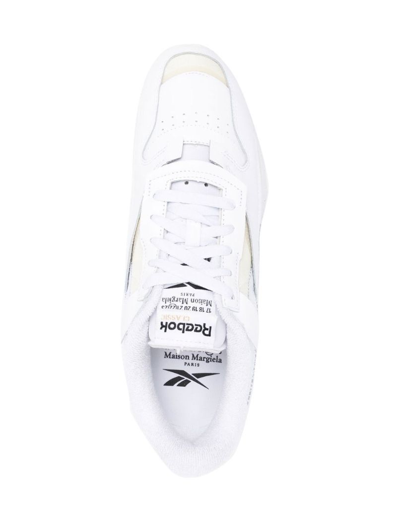X Reebok Cl Memory of Leather Sneakers