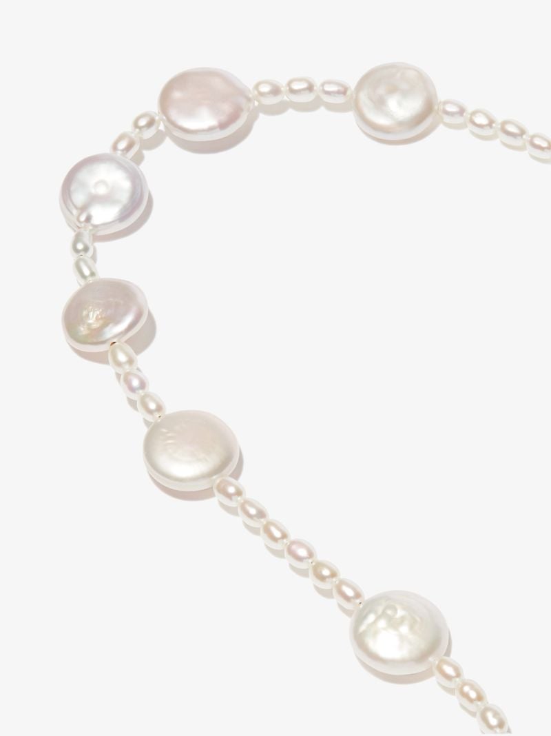White Flat Pearl Beaded Necklace
