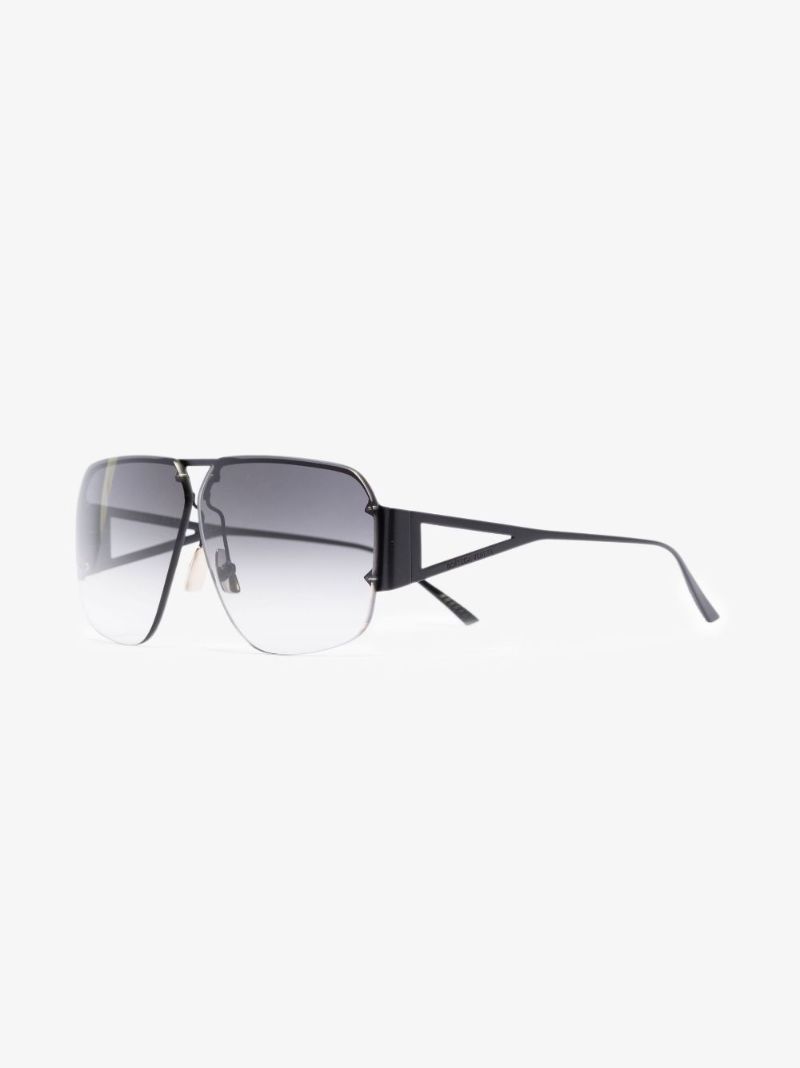 Black Classic Aviator-style Sunglasses