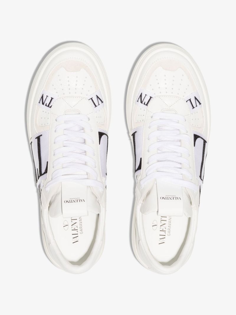White Vl7n Low Top Leather Sneakers