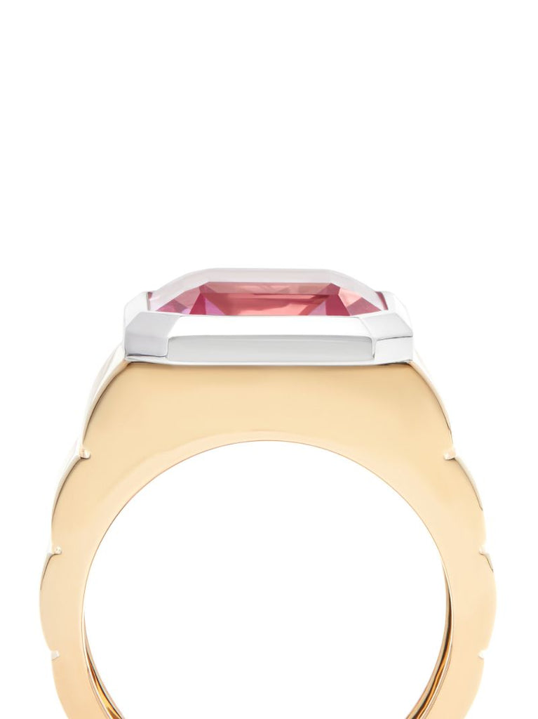 9k Yellow Gold Chevaliere Princesse Corundum Signet Ring