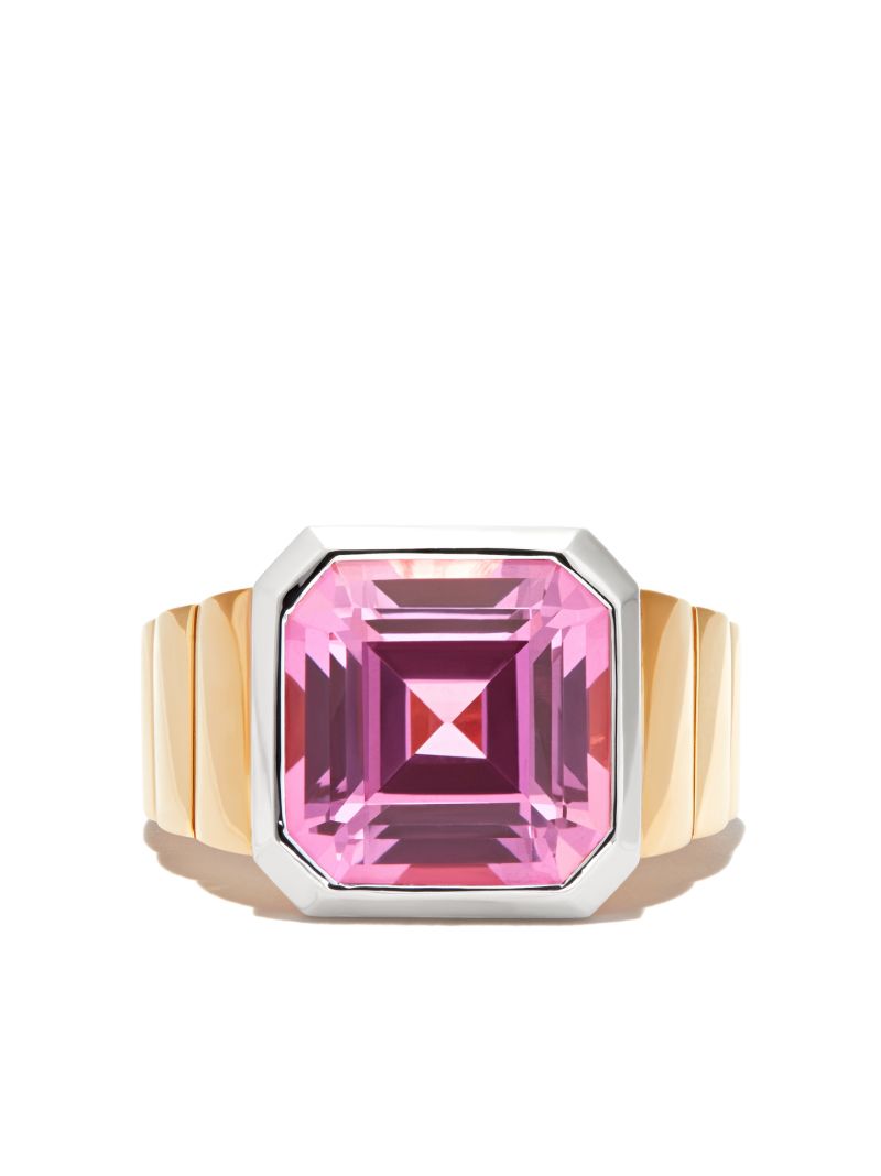 9k Yellow Gold Chevaliere Princesse Corundum Signet Ring