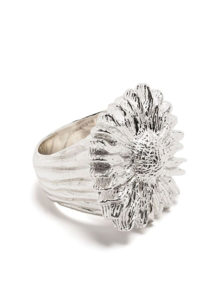 Silver Plants Move in Slow Motion Ring
