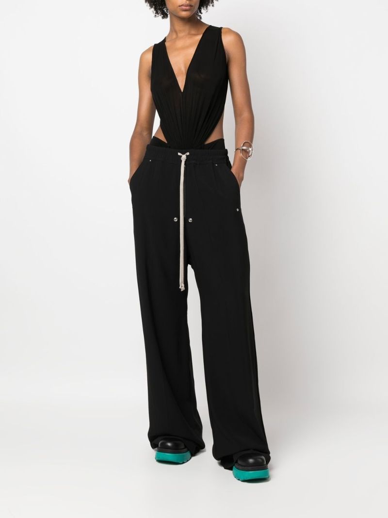 Black Backless V-neck Bodysuit