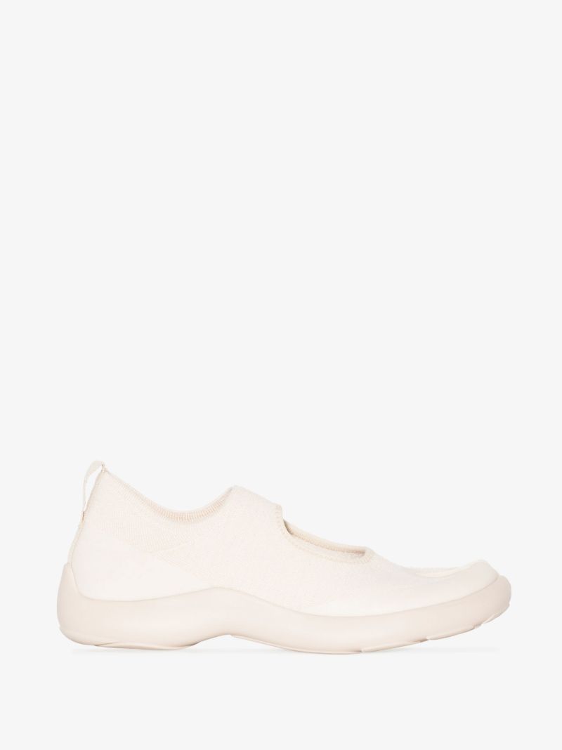 Cream Slip-on Knit Sandals