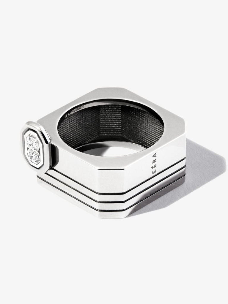 18k White Gold Diamond Ring