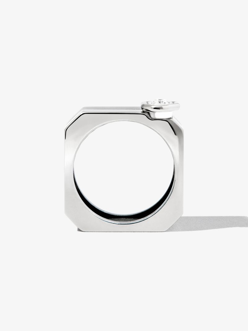 18k White Gold Diamond Ring