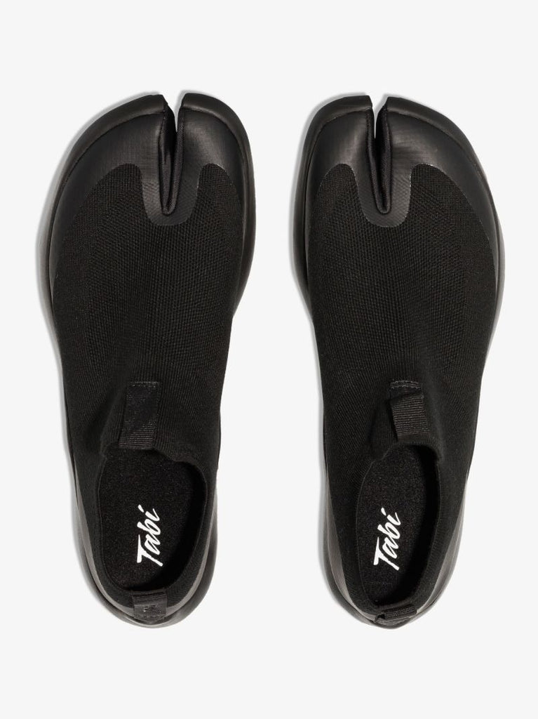 Black Low Top Knit Sneakers