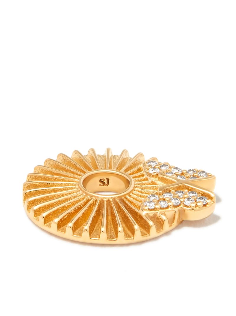 18k Yellow Gold Butterfly Reverie Disk Charm