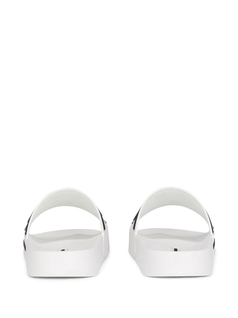 White Dg Rubber Slides