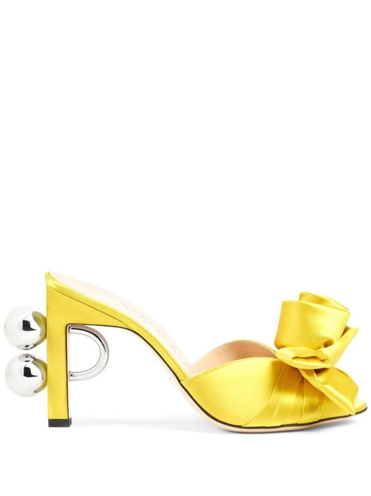 Yellow Rose Detail 95 Mules