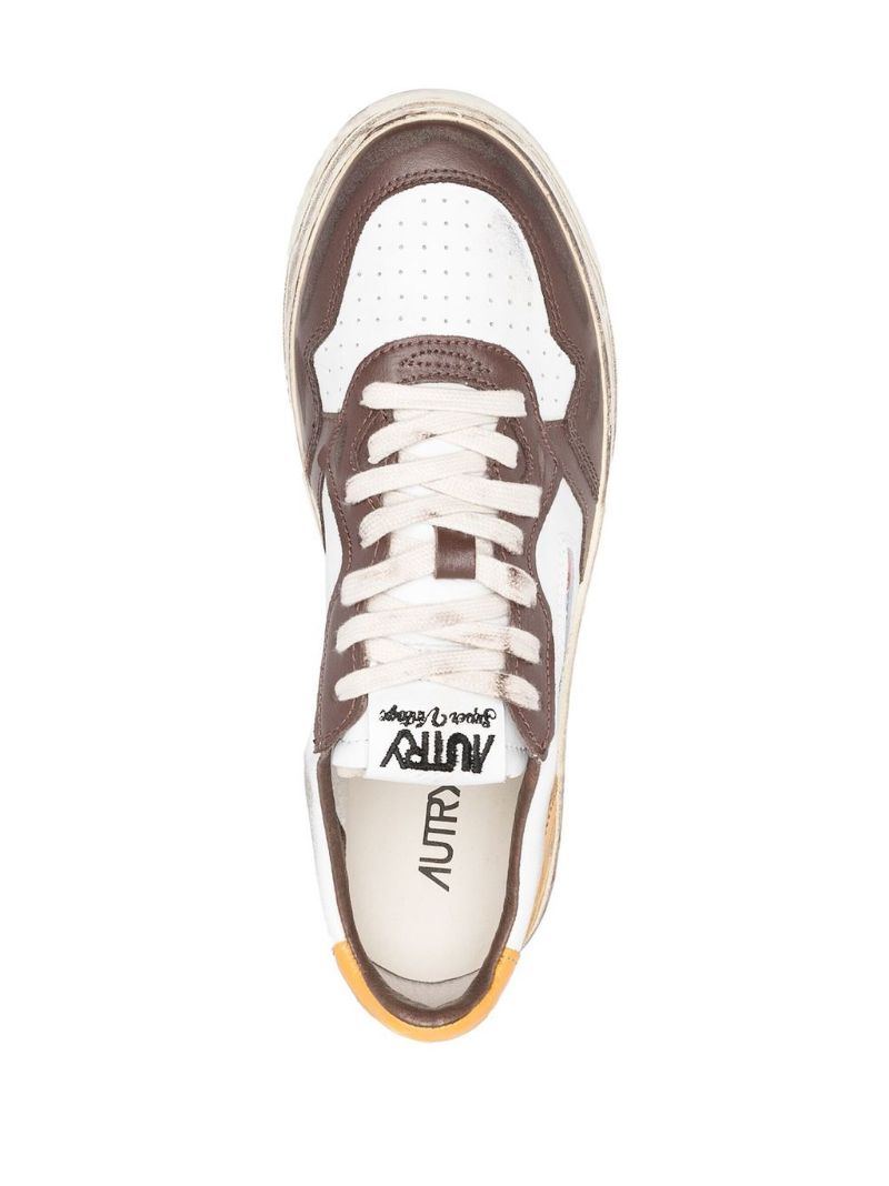 White Super Vintage Leather Sneakers