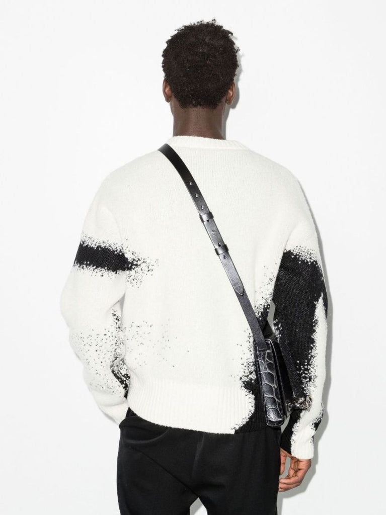 White Silhouette Motif BouclÃ_x0083_Â© Sweater