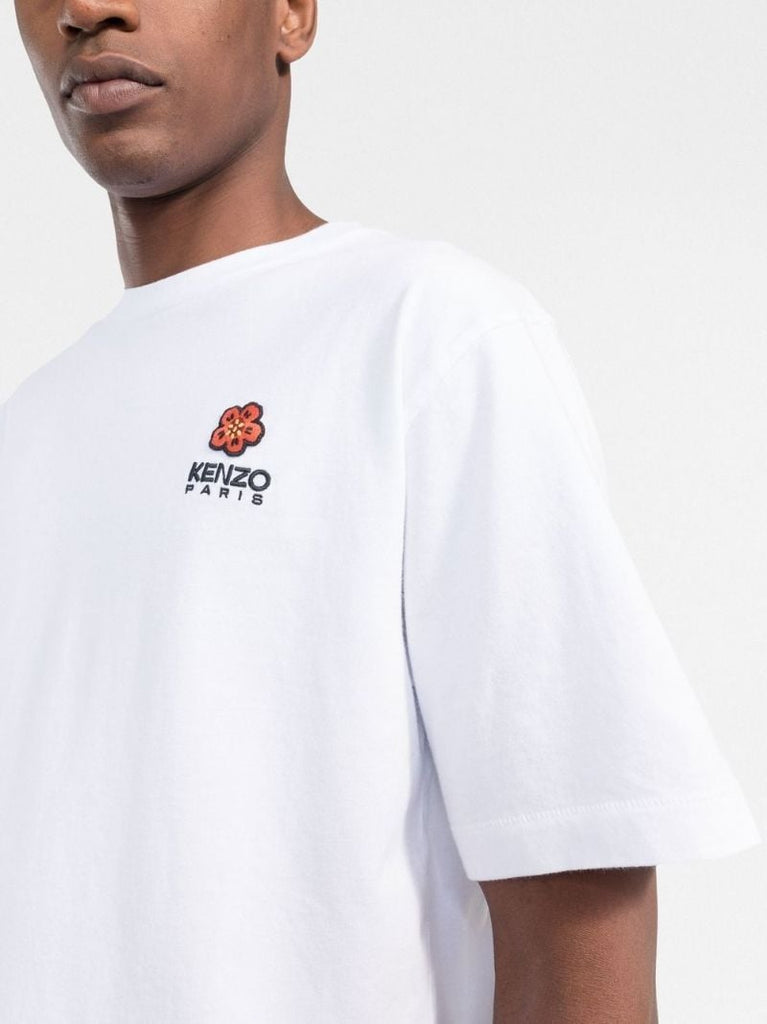 White Boke Flower Embroidered T-shirt