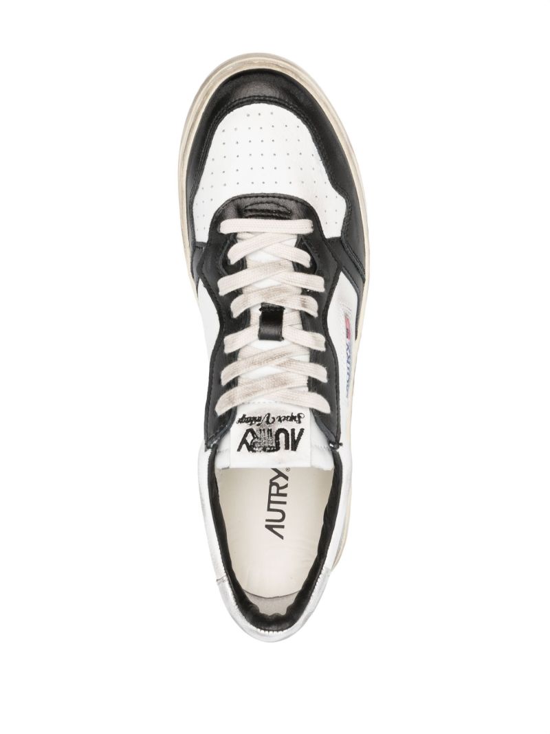 White Super Vintage Leather Sneakers