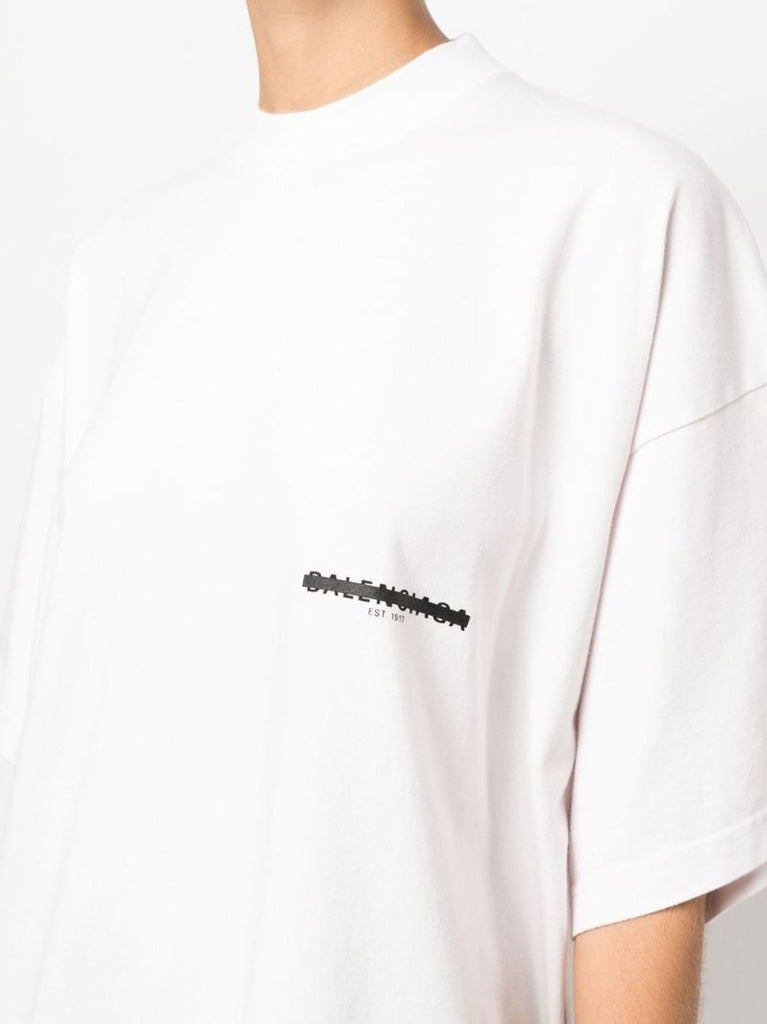 White Strike 1917 Oversized T-shirt