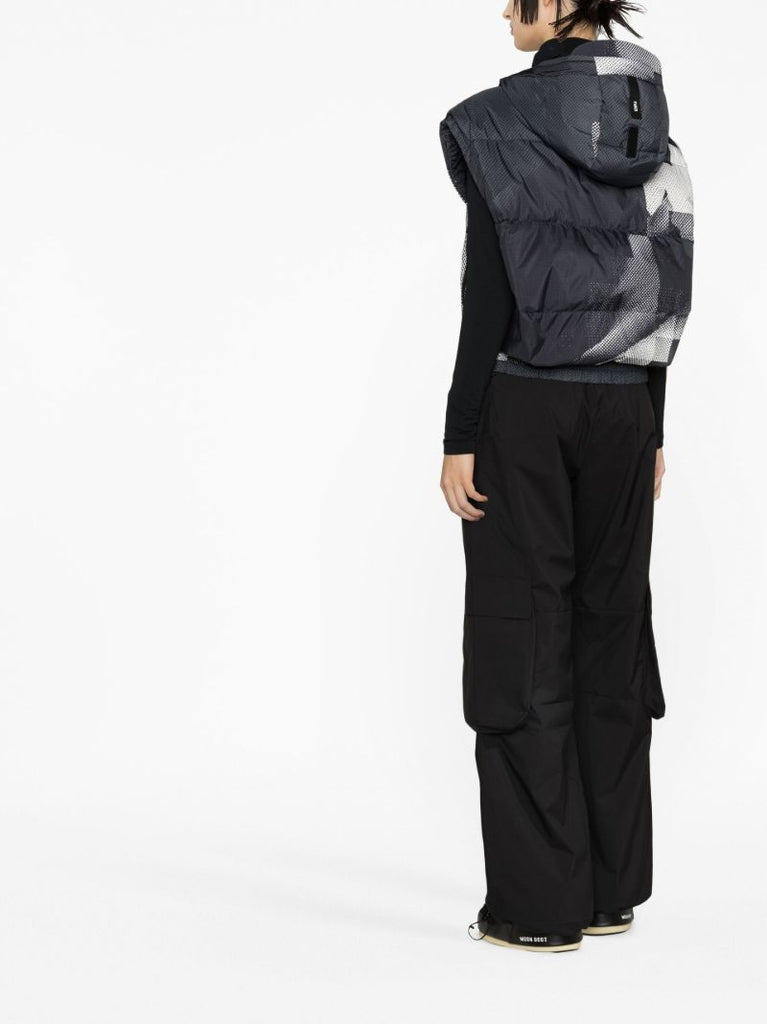 Black 3l Pixelated Print Padded Gilet
