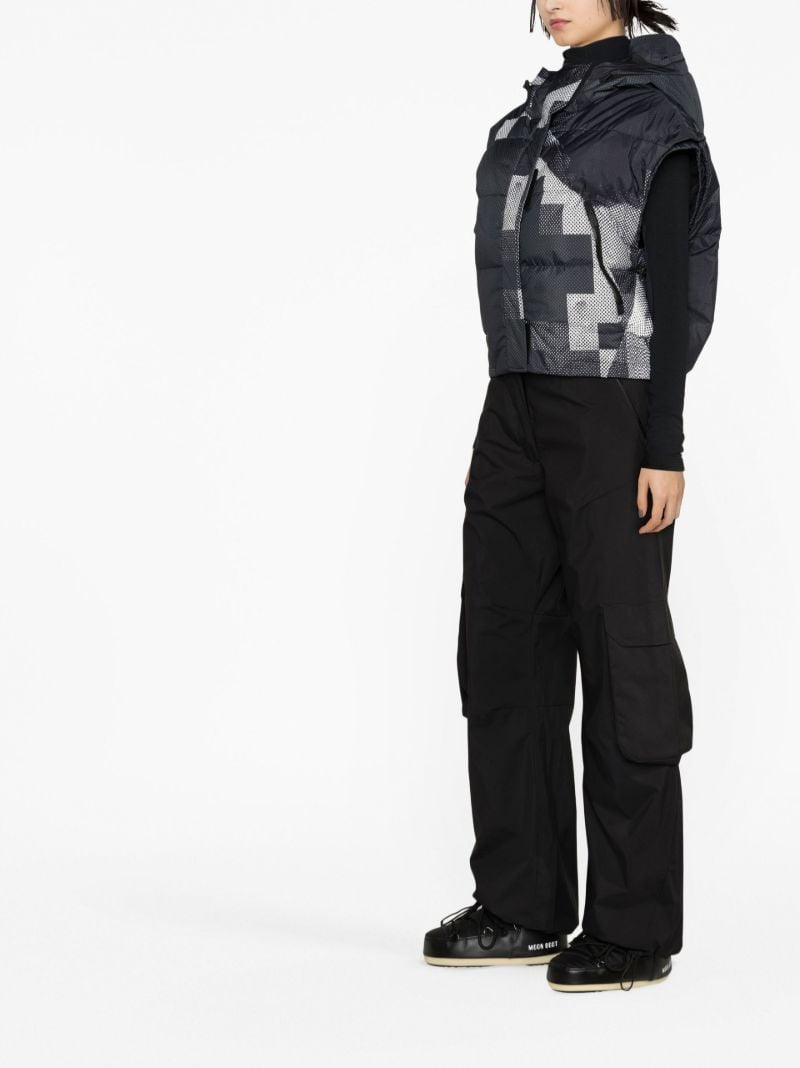 Black 3l Pixelated Print Padded Gilet