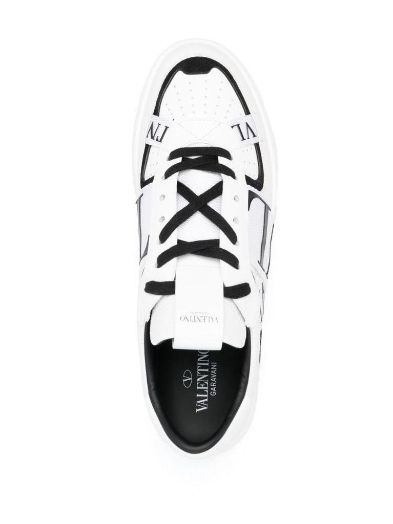 White Vl7n Low Top Leather Sneakers
