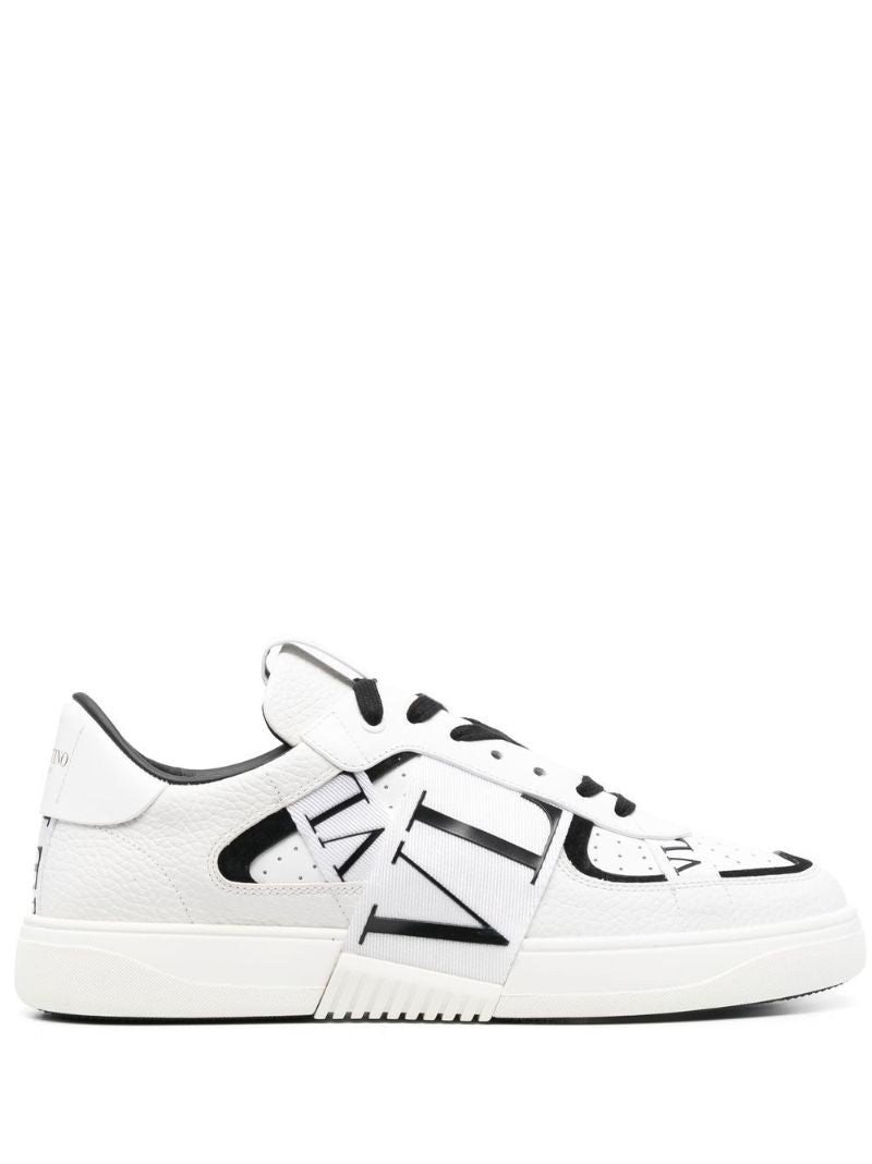 White Vl7n Low Top Leather Sneakers