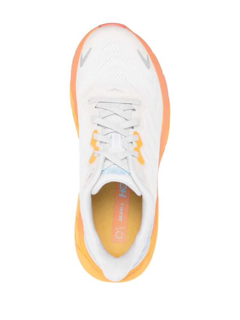 White Arahi 6 Running Sneakers
