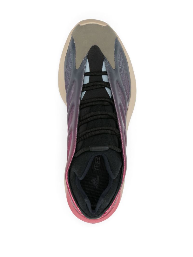 Red 700 V3 Fade Carbon Low-top Sneakers