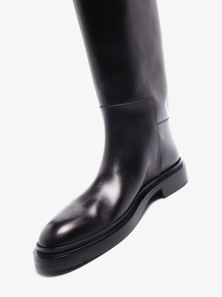 Black Knee-high Leather Boots