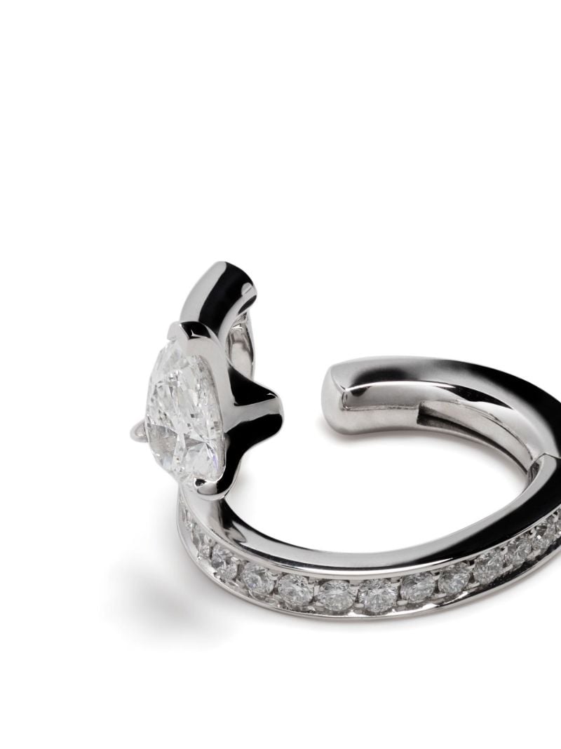 18k White Gold Serti Sur Vide Diamond Single Ear Cuff