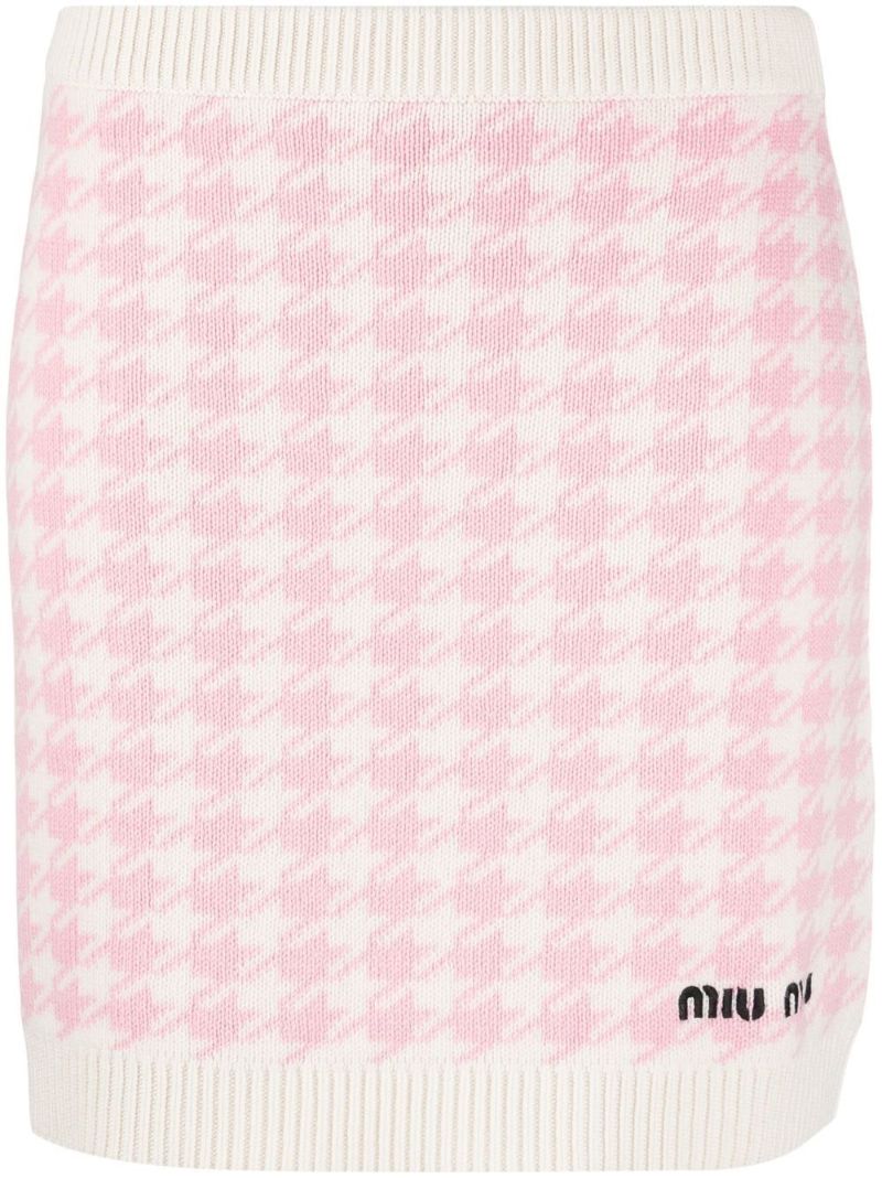 White Houndstooth Knitted Mini Skirt