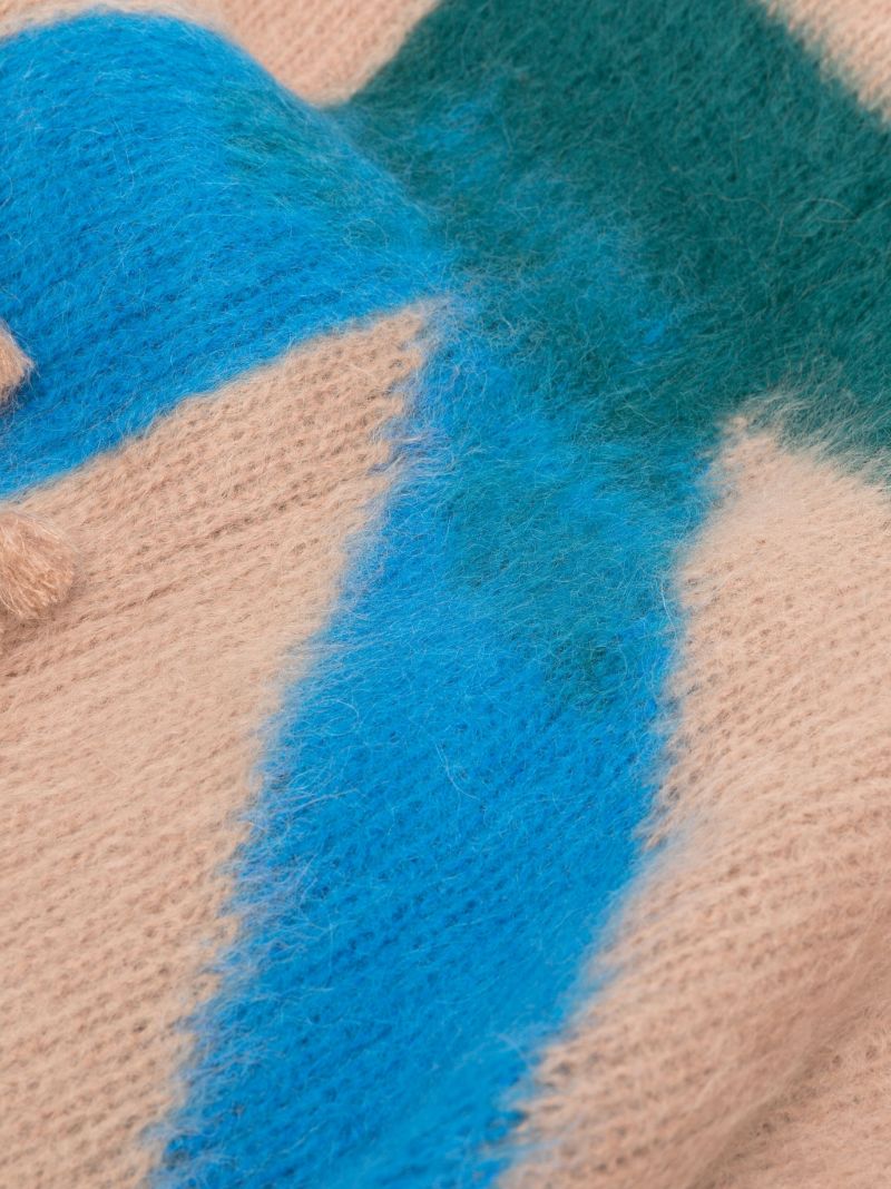 Neutral Arrows Logo Knitted Blanket