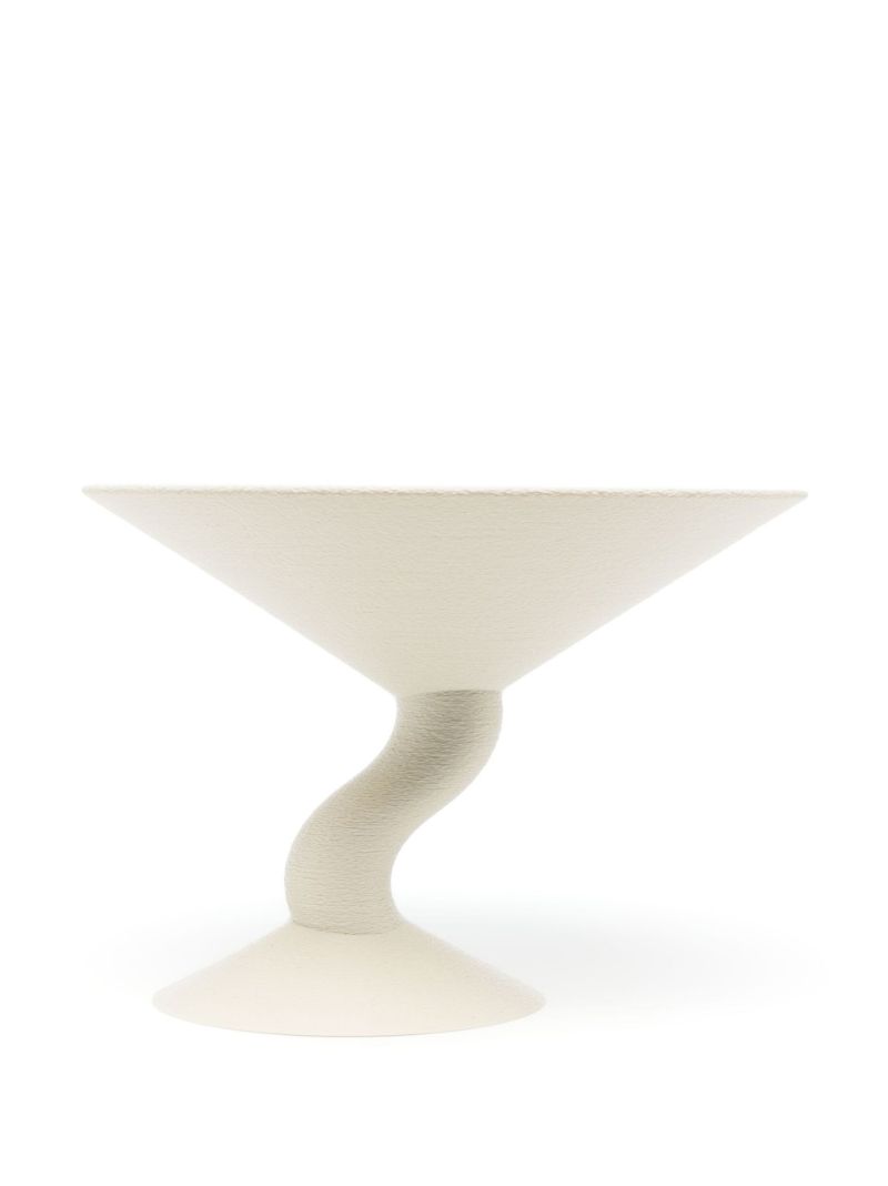 Neutral 3d Printed Wavy Fruit Stand