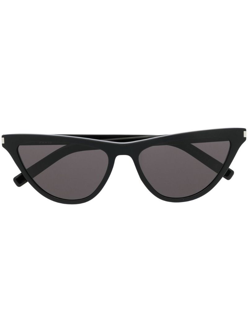 Black 550 Cat-eye Sunglasses