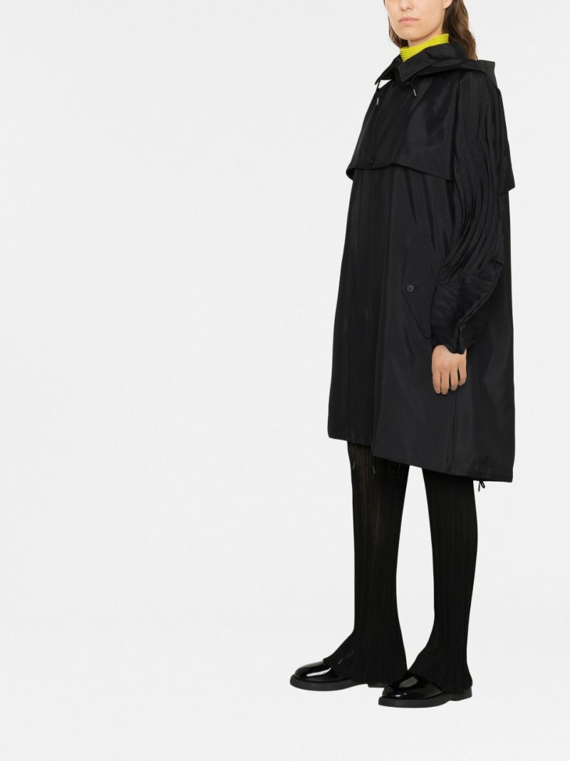 Black Pinnate Pleated Sleeve Coat