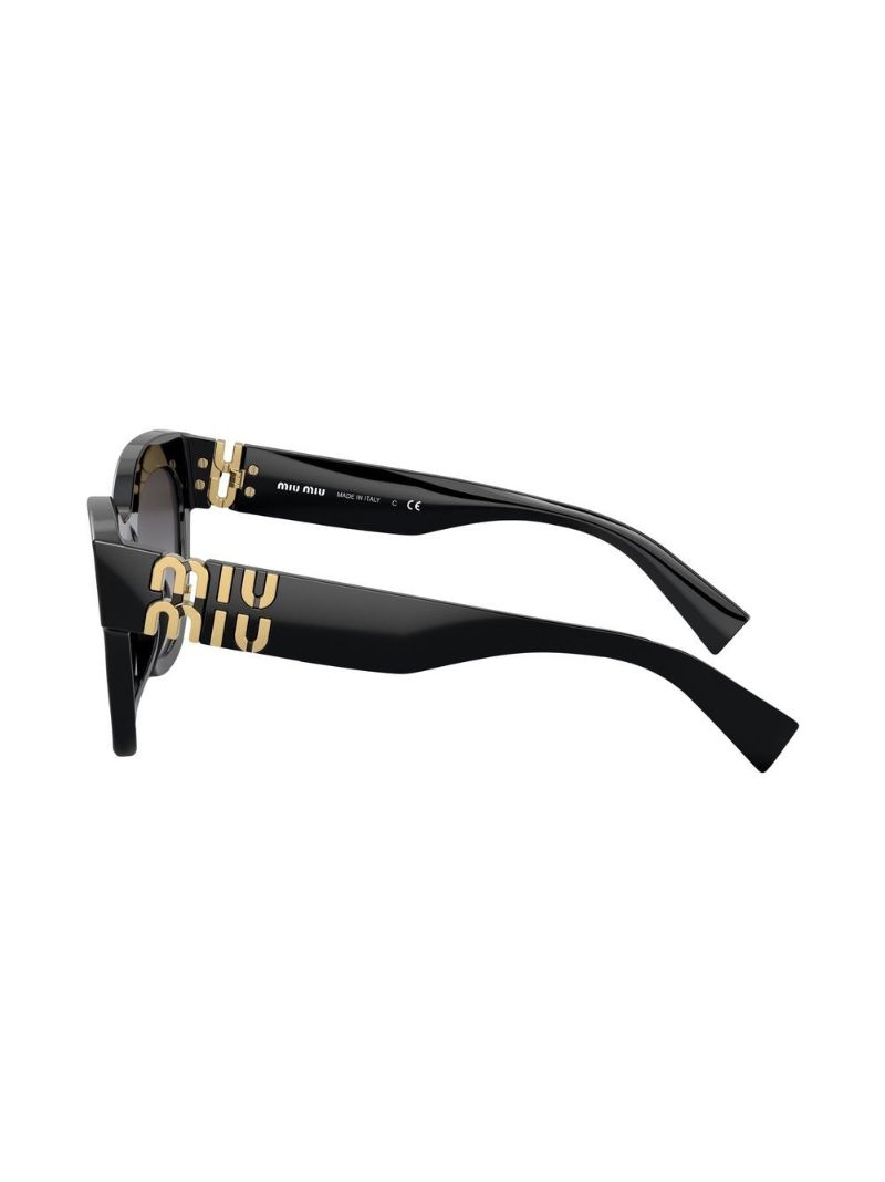 Cat-eye Sunglasses