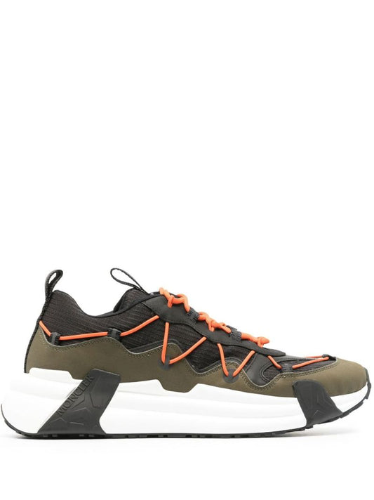 Black Compassor Low-top Nubuck Sneakers