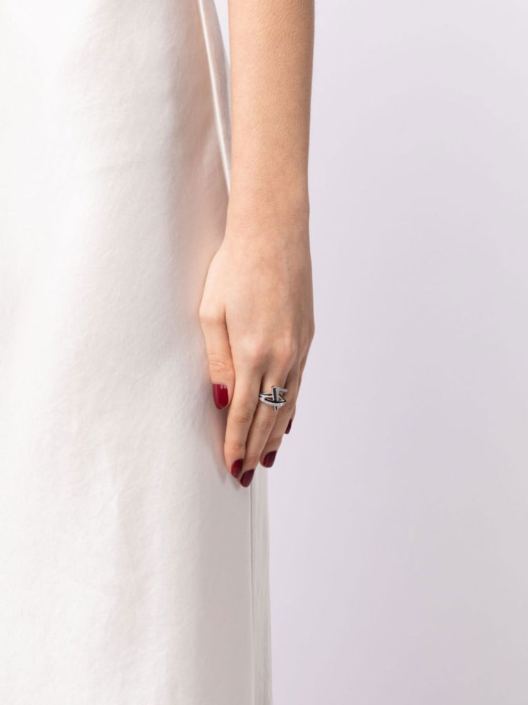 18k White Gold Vertigo Obtuse Diamond Ring