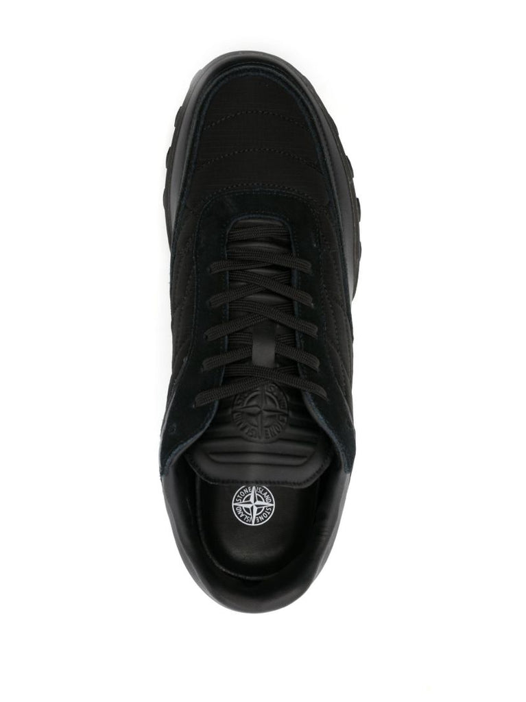 Black S0202 Sneakers