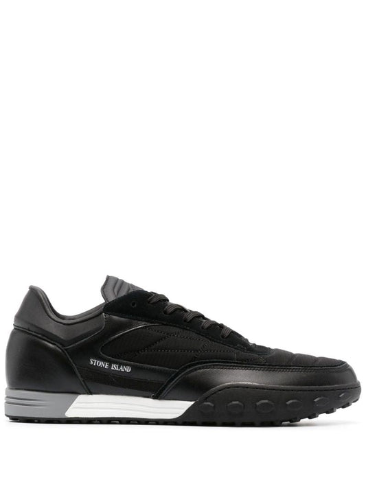 Black S0202 Sneakers